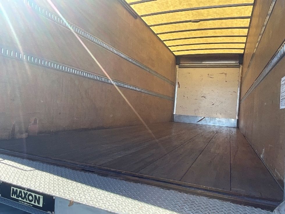 Medium Duty Box Truck-Light and Medium Duty Trucks-International-2020-MV607-West Sacramento-CA-209,319\n\t\tmiles-$ 47,250 - Image 11