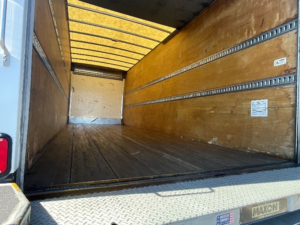 Medium Duty Box Truck-Light and Medium Duty Trucks-International-2020-MV607-West Sacramento-CA-209,319\n\t\tmiles-$ 47,250 - Image 12