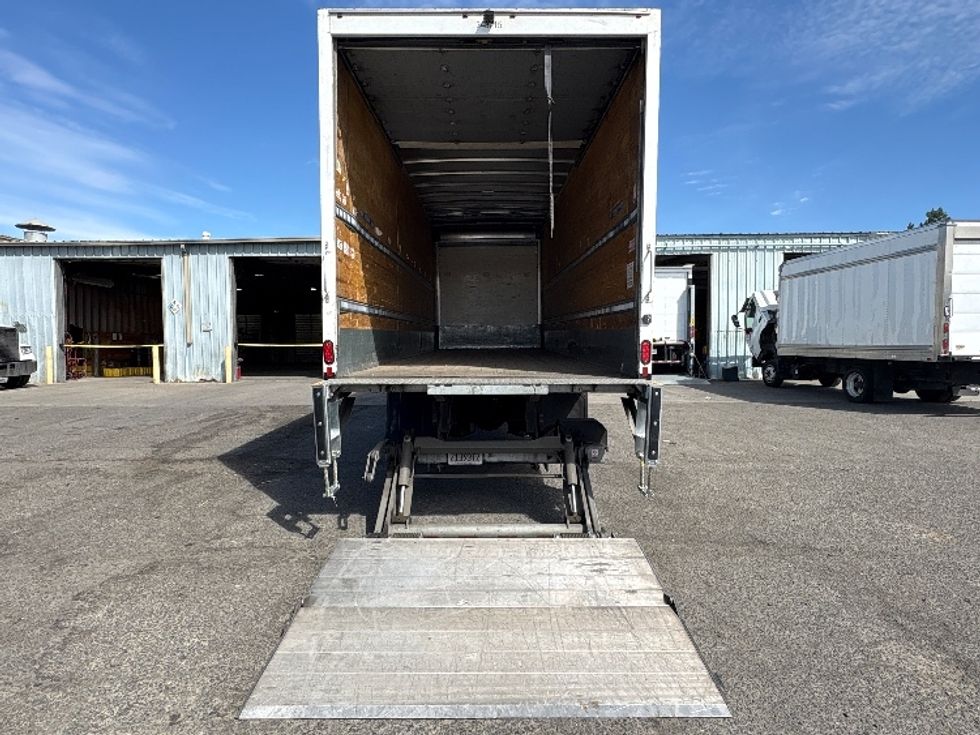 Medium Duty Box Truck-Light and Medium Duty Trucks-International-2020-MV607-West Sacramento-CA-213,908\n\t\tmiles-$ 47,250 - Image 9