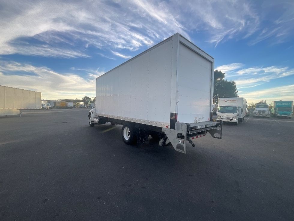 Medium Duty Box Truck-Light and Medium Duty Trucks-International-2020-MV607-West Sacramento-CA-218,157\n\t\tmiles-$ 43,000 - Image 6