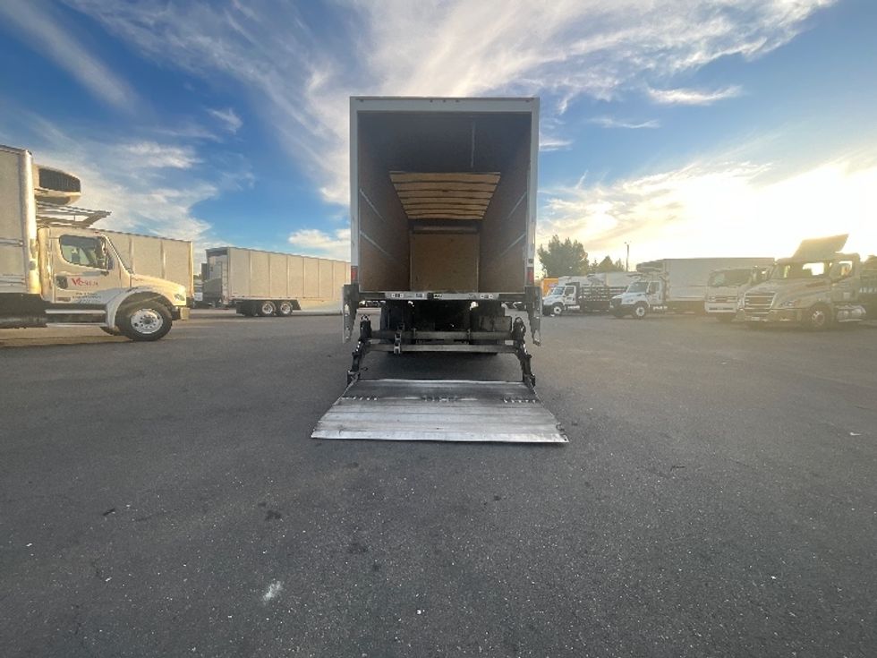 Medium Duty Box Truck-Light and Medium Duty Trucks-International-2020-MV607-West Sacramento-CA-218,157\n\t\tmiles-$ 43,000 - Image 9
