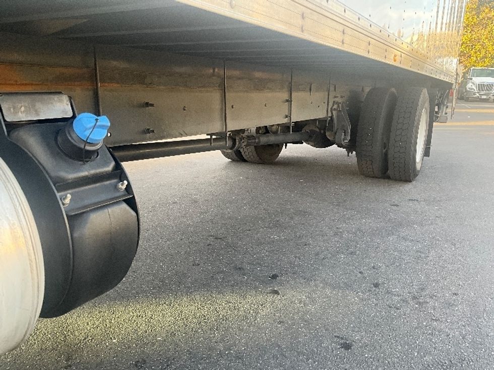 Medium Duty Box Truck-Light and Medium Duty Trucks-International-2020-MV607-West Sacramento-CA-218,157\n\t\tmiles-$ 43,000 - Image 5