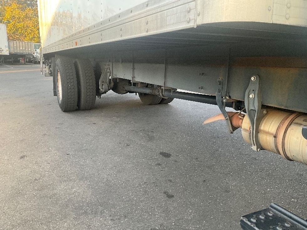 Medium Duty Box Truck-Light and Medium Duty Trucks-International-2020-MV607-West Sacramento-CA-218,157\n\t\tmiles-$ 43,000 - Image 14