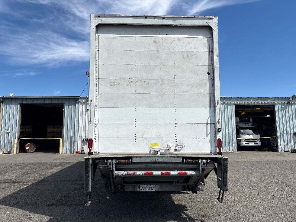 Medium Duty Box Truck-Light and Medium Duty Trucks-International-2020-MV607-West Sacramento-CA-241,202\n\t\tmiles-$ 46,000 - Image 7