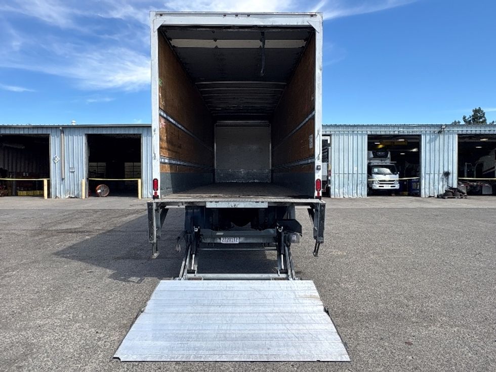 Medium Duty Box Truck-Light and Medium Duty Trucks-International-2020-MV607-West Sacramento-CA-241,202\n\t\tmiles-$ 46,000 - Image 9