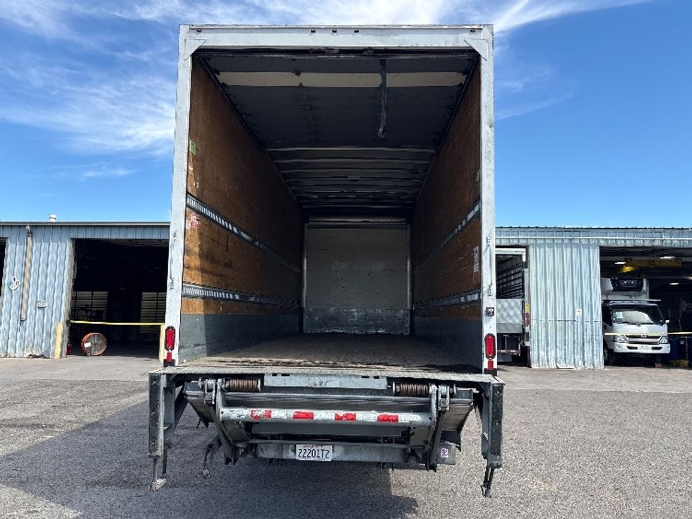 Medium Duty Box Truck-Light and Medium Duty Trucks-International-2020-MV607-West Sacramento-CA-241,202\n\t\tmiles-$ 46,000 - Image 8