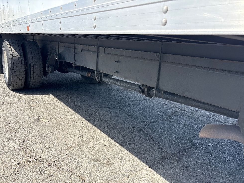 Medium Duty Box Truck-Light and Medium Duty Trucks-International-2020-MV607-West Sacramento-CA-241,202\n\t\tmiles-$ 46,000 - Image 14