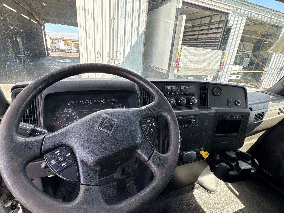 Medium Duty Box Truck-Light and Medium Duty Trucks-International-2020-MV607-West Sacramento-CA-241,202\n\t\tmiles-$ 46,000 - Image 18