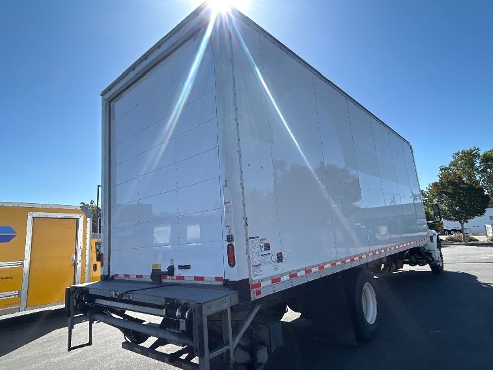 Medium Duty Box Truck-Light and Medium Duty Trucks-International-2020-MV607-West Sacramento-CA-266,080\n\t\tmiles-$ 39,750 - Image 13