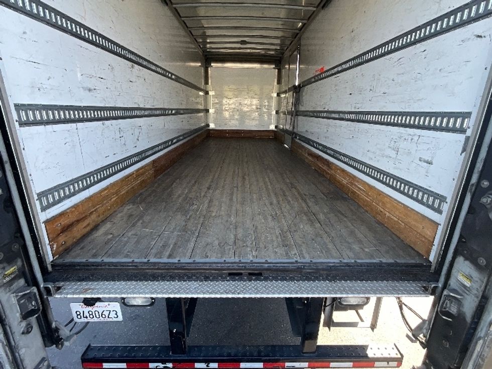Medium Duty Box Truck-Light and Medium Duty Trucks-International-2020-MV607-West Sacramento-CA-73,964\n\t\tmiles-$ 70,500 - Image 9