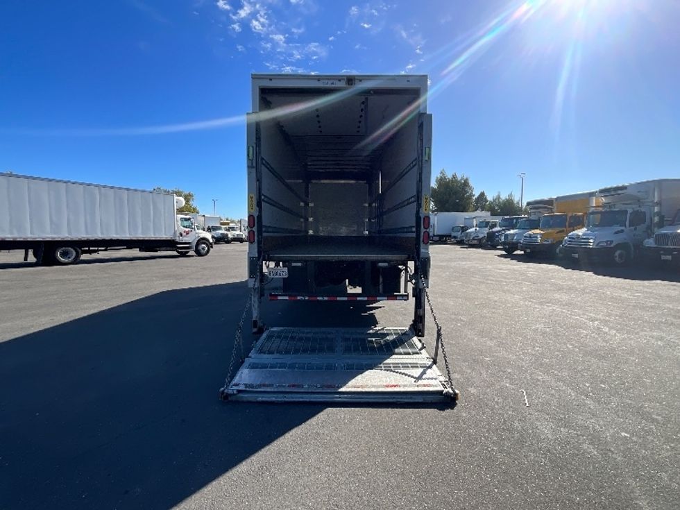 Medium Duty Box Truck-Light and Medium Duty Trucks-International-2020-MV607-West Sacramento-CA-73,964\n\t\tmiles-$ 70,500 - Image 8