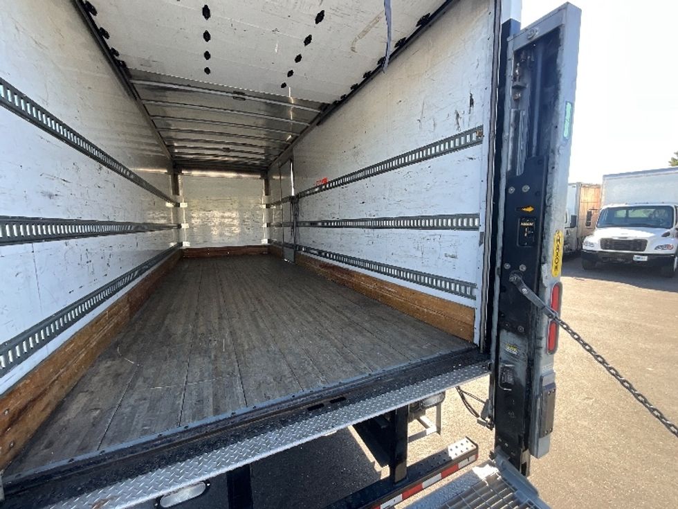 Medium Duty Box Truck-Light and Medium Duty Trucks-International-2020-MV607-West Sacramento-CA-73,964\n\t\tmiles-$ 70,500 - Image 11