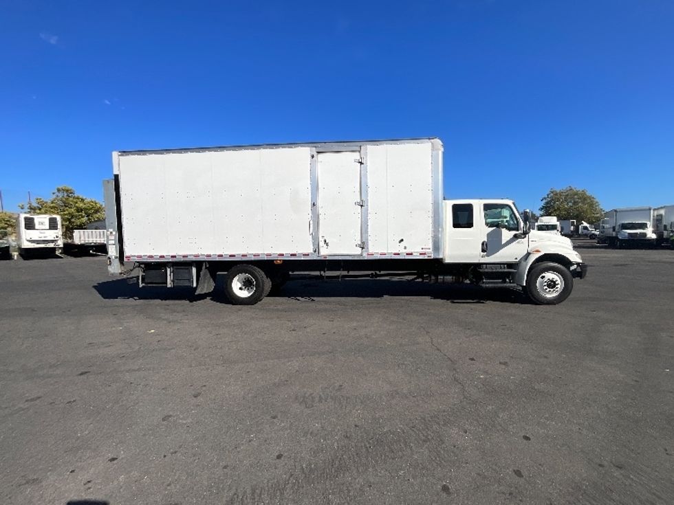 Medium Duty Box Truck-Light and Medium Duty Trucks-International-2020-MV607-West Sacramento-CA-73,964\n\t\tmiles-$ 70,500 - Image 14
