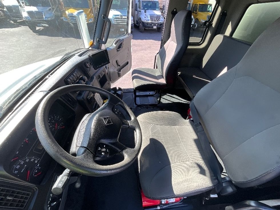 Medium Duty Box Truck-Light and Medium Duty Trucks-International-2020-MV607-West Sacramento-CA-73,964\n\t\tmiles-$ 70,500 - Image 18