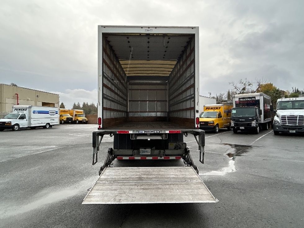 Medium Duty Box Truck-Light and Medium Duty Trucks-International-2020-MV607-West Sacramento-CA-85,639\n\t\tmiles-$ 53,500 - Image 9