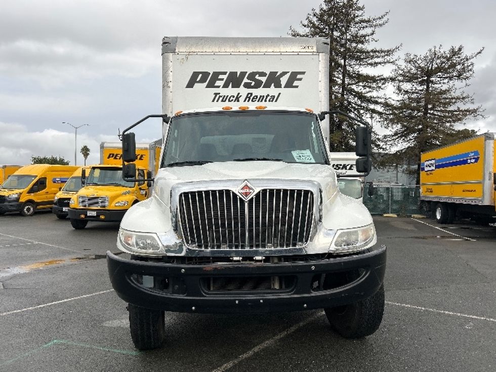 Medium Duty Box Truck-Light and Medium Duty Trucks-International-2020-MV607-West Sacramento-CA-85,639\n\t\tmiles-$ 53,500 - Image 2