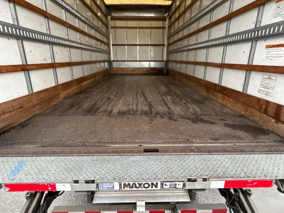Medium Duty Box Truck-Light and Medium Duty Trucks-International-2020-MV607-West Sacramento-CA-85,639\n\t\tmiles-$ 53,500 - Image 10