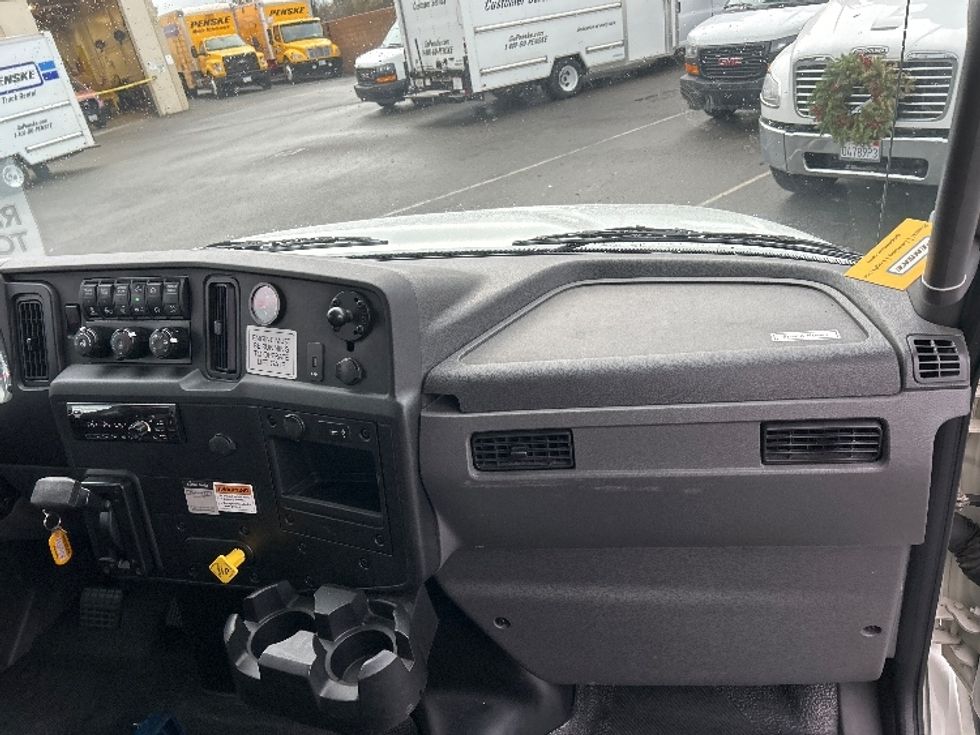 Medium Duty Box Truck-Light and Medium Duty Trucks-International-2020-MV607-West Sacramento-CA-85,639\n\t\tmiles-$ 53,500 - Image 21