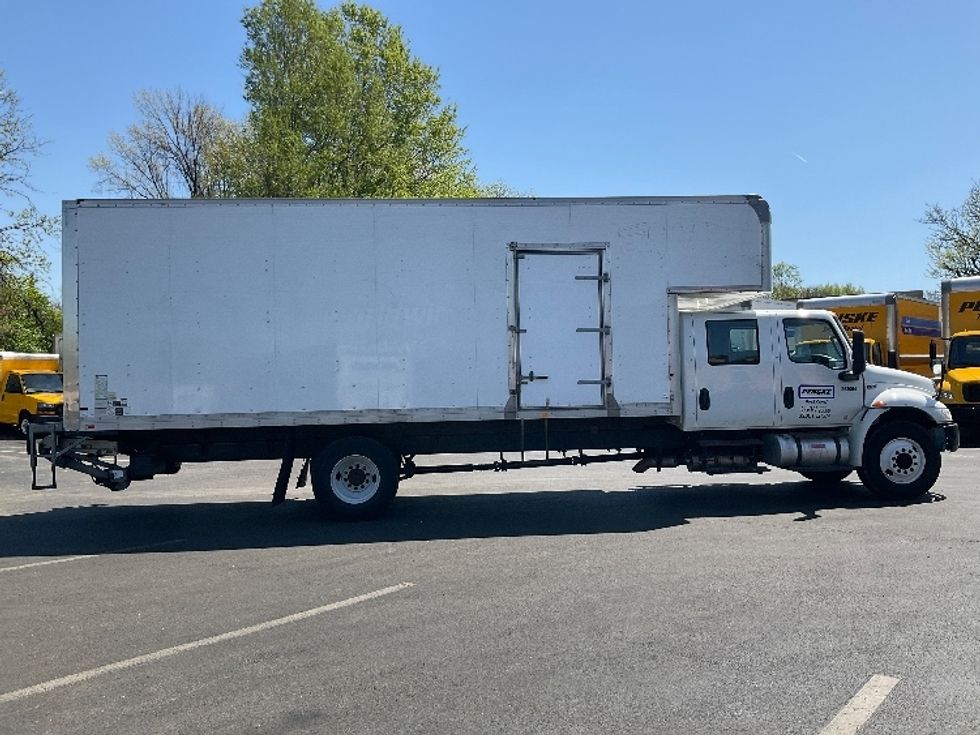 Medium Duty Box Truck-Light and Medium Duty Trucks-International-2020-MV607-West Valley City-UT-121,849\n\t\tmiles-$ 65,000 - Image 15