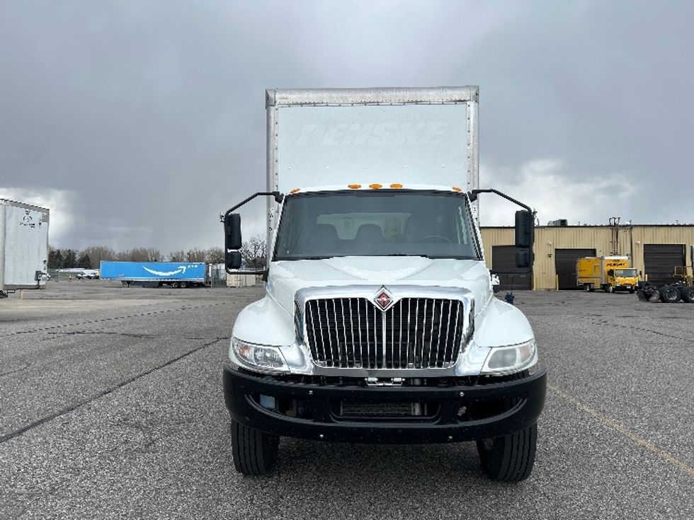 Medium Duty Box Truck-Light and Medium Duty Trucks-International-2020-MV607-West Valley City-UT-156,417\n\t\tmiles-$ 54,500 - Image 2