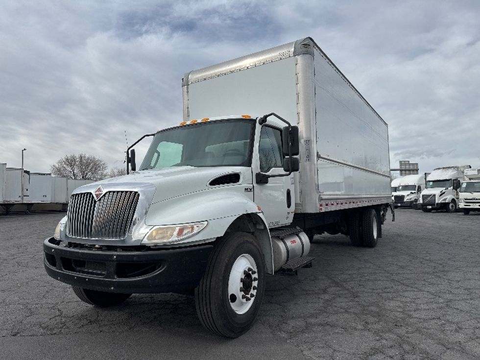 Medium Duty Box Truck-Light and Medium Duty Trucks-International-2020-MV607-West Valley City-UT-192,118\n\t\tmiles-$ 42,750 - Image 3