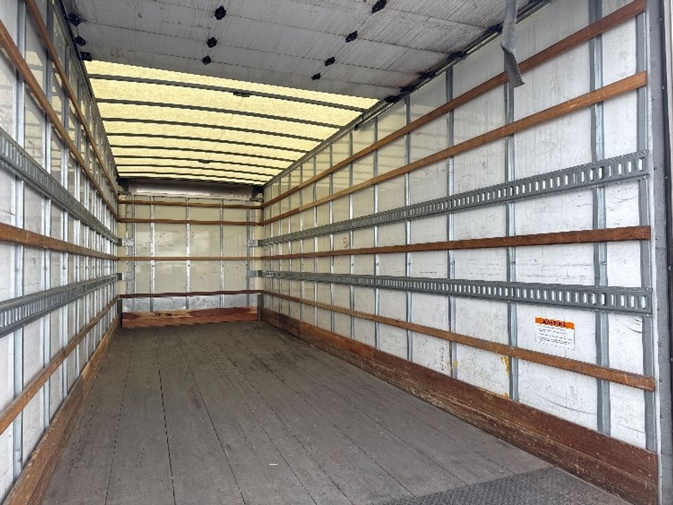 Medium Duty Box Truck-Light and Medium Duty Trucks-International-2020-MV607-West Valley City-UT-192,118\n\t\tmiles-$ 42,750 - Image 12