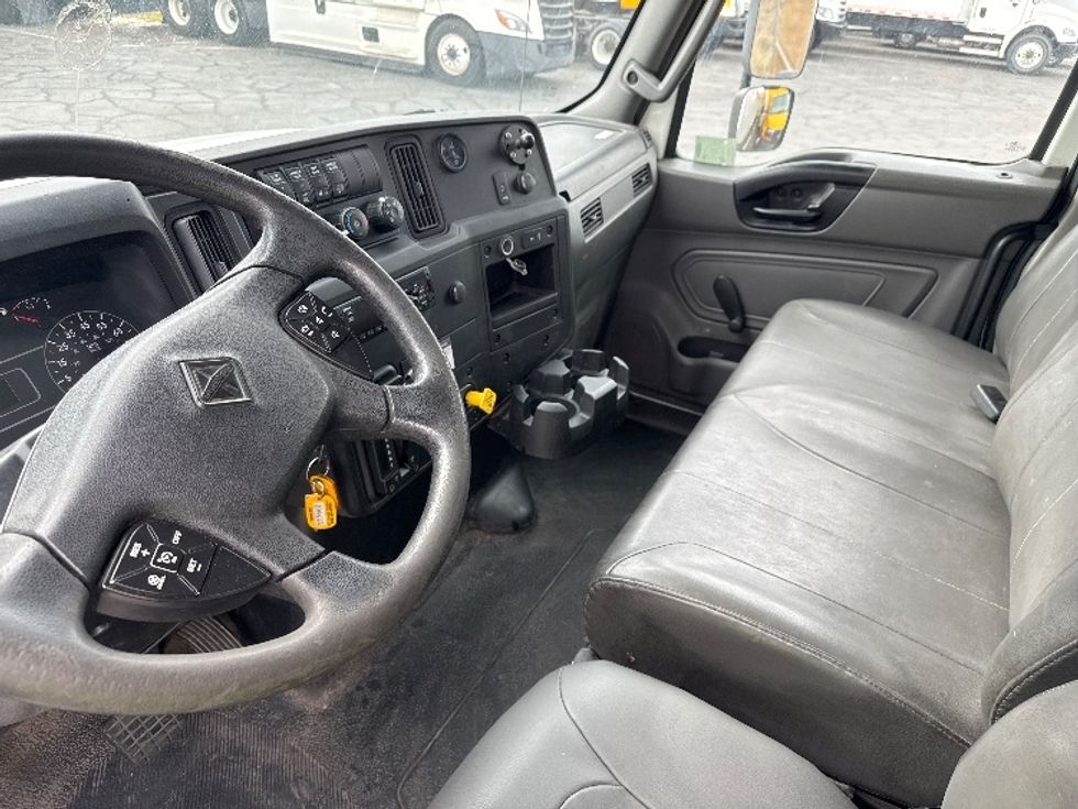 Medium Duty Box Truck-Light and Medium Duty Trucks-International-2020-MV607-West Valley City-UT-192,118\n\t\tmiles-$ 42,750 - Image 17