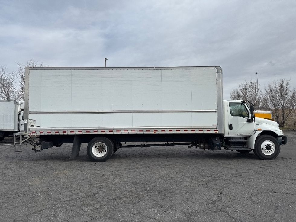 Medium Duty Box Truck-Light and Medium Duty Trucks-International-2020-MV607-West Valley City-UT-192,118\n\t\tmiles-$ 42,750 - Image 15