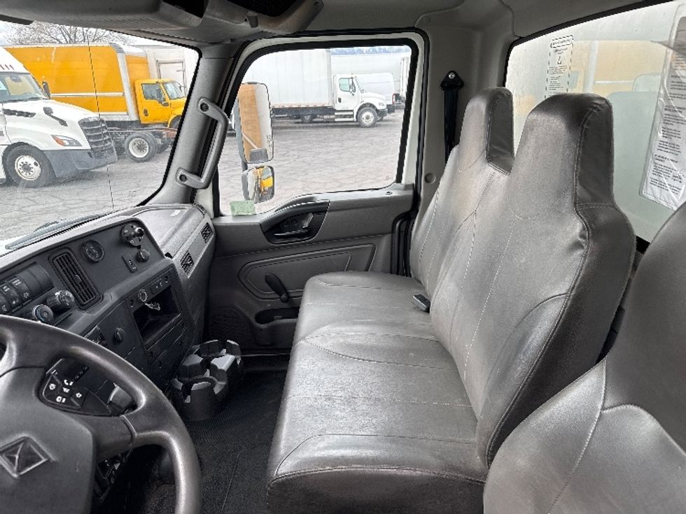 Medium Duty Box Truck-Light and Medium Duty Trucks-International-2020-MV607-West Valley City-UT-192,118\n\t\tmiles-$ 42,750 - Image 19