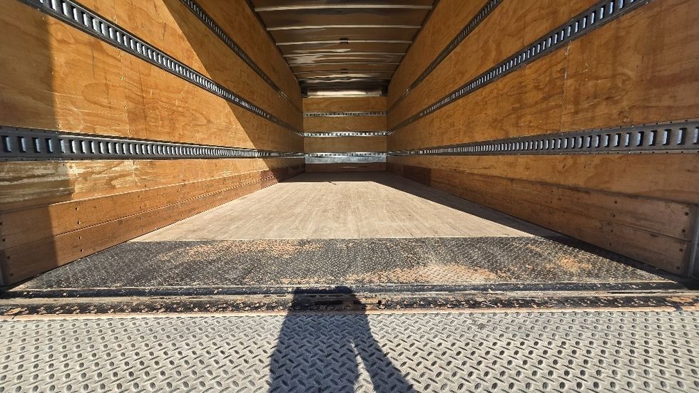 Medium Duty Box Truck-Light and Medium Duty Trucks-International-2020-MV607-White Deer-PA-128,179\n\t\tmiles-$ 62,500 - Image 10