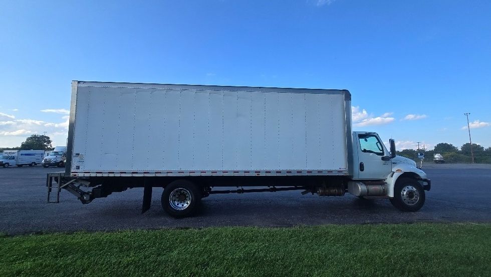Medium Duty Box Truck-Light and Medium Duty Trucks-International-2020-MV607-White Deer-PA-128,179\n\t\tmiles-$ 62,500 - Image 15