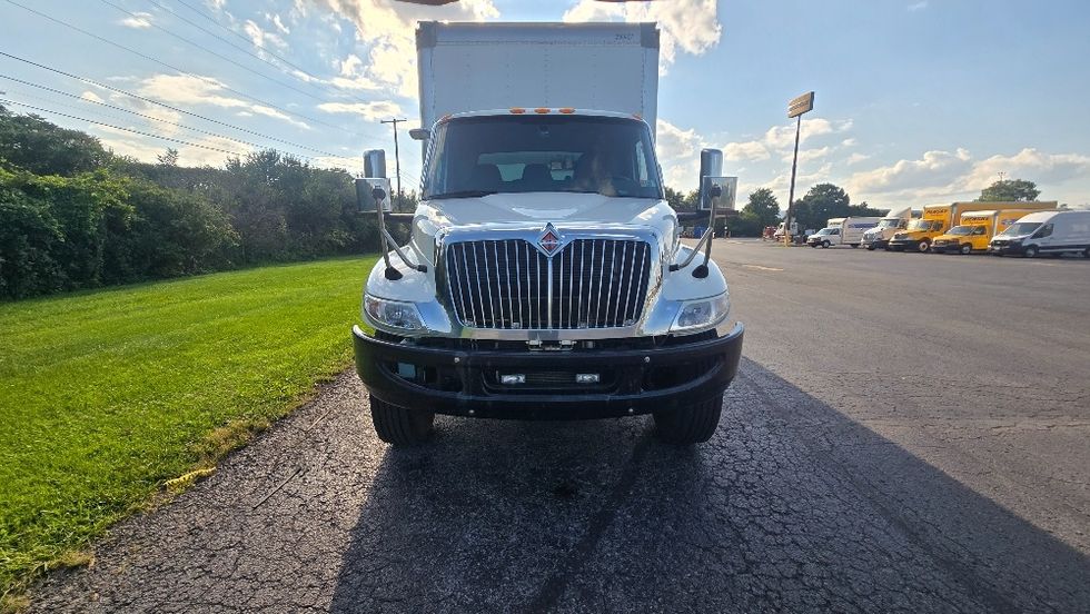 Medium Duty Box Truck-Light and Medium Duty Trucks-International-2020-MV607-White Deer-PA-128,179\n\t\tmiles-$ 62,500 - Image 2