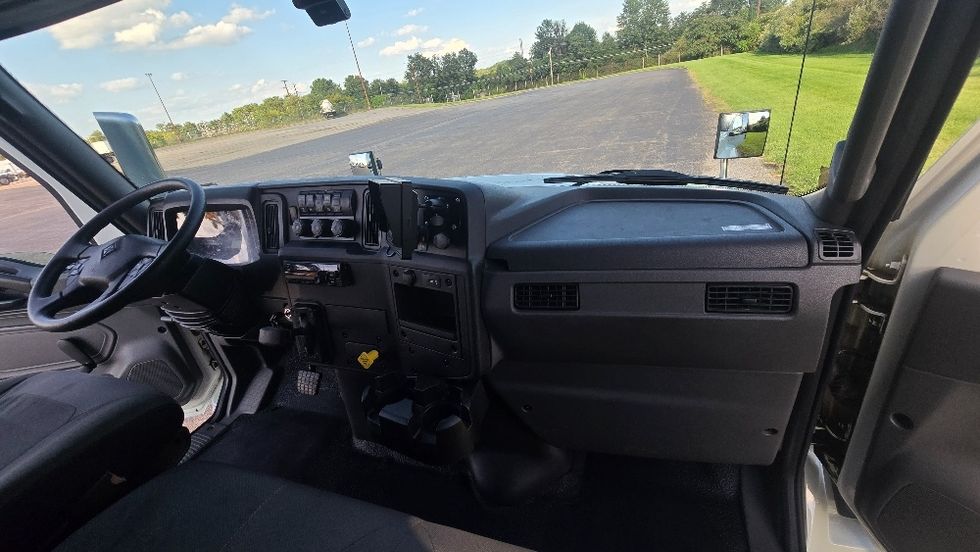 Medium Duty Box Truck-Light and Medium Duty Trucks-International-2020-MV607-White Deer-PA-128,179\n\t\tmiles-$ 62,500 - Image 21