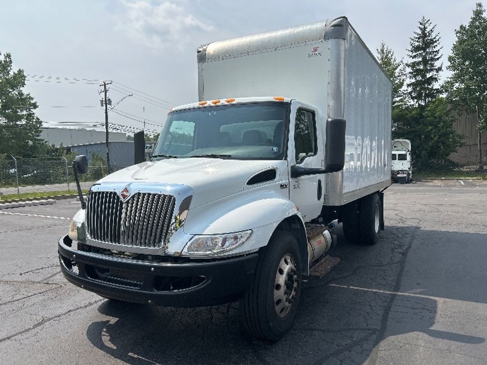 Medium Duty Box Truck-Light and Medium Duty Trucks-International-2020-MV607-White Deer-PA-143,675\n\t\tmiles-$ 40,000 - Image 3