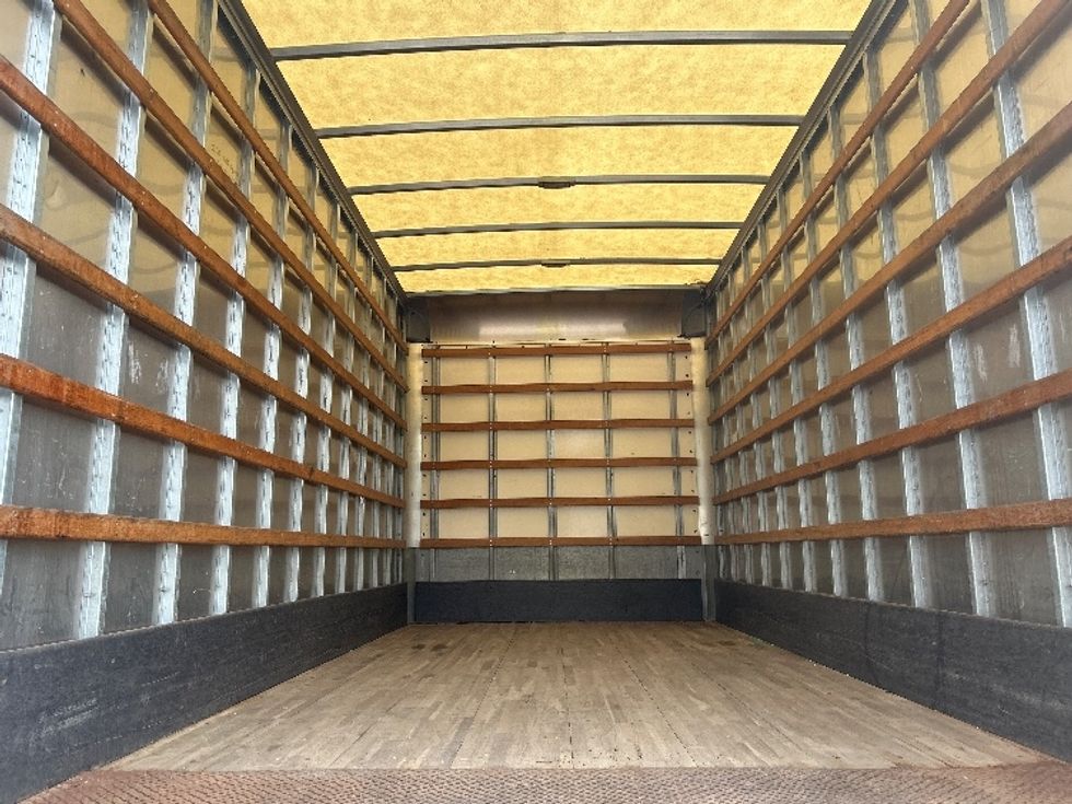 Medium Duty Box Truck-Light and Medium Duty Trucks-International-2020-MV607-White Deer-PA-143,675\n\t\tmiles-$ 40,000 - Image 8