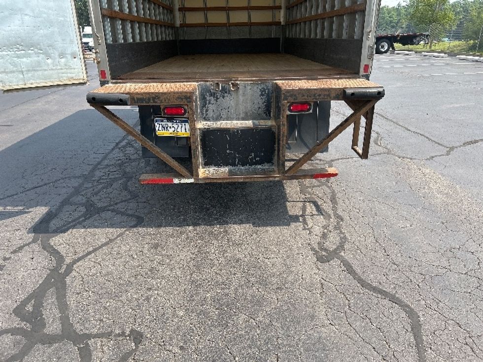 Medium Duty Box Truck-Light and Medium Duty Trucks-International-2020-MV607-White Deer-PA-143,675\n\t\tmiles-$ 40,000 - Image 9