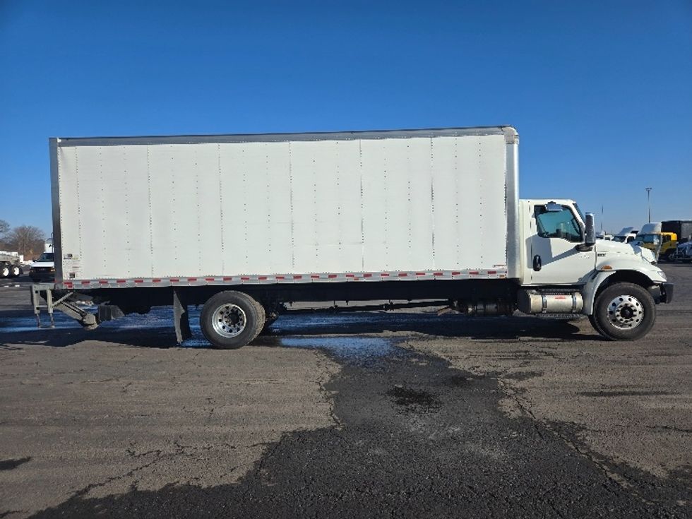 Medium Duty Box Truck-Light and Medium Duty Trucks-International-2020-MV607-White Deer-PA-97,097\n\t\tmiles-$ 55,000 - Image 15