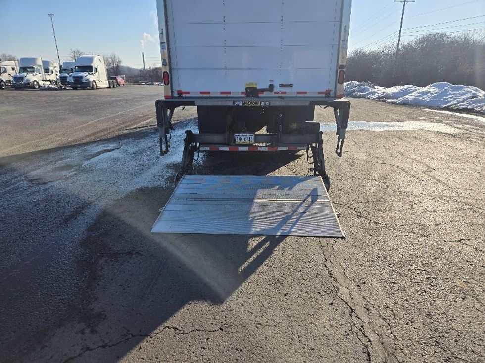 Medium Duty Box Truck-Light and Medium Duty Trucks-International-2020-MV607-White Deer-PA-97,097\n\t\tmiles-$ 55,000 - Image 9