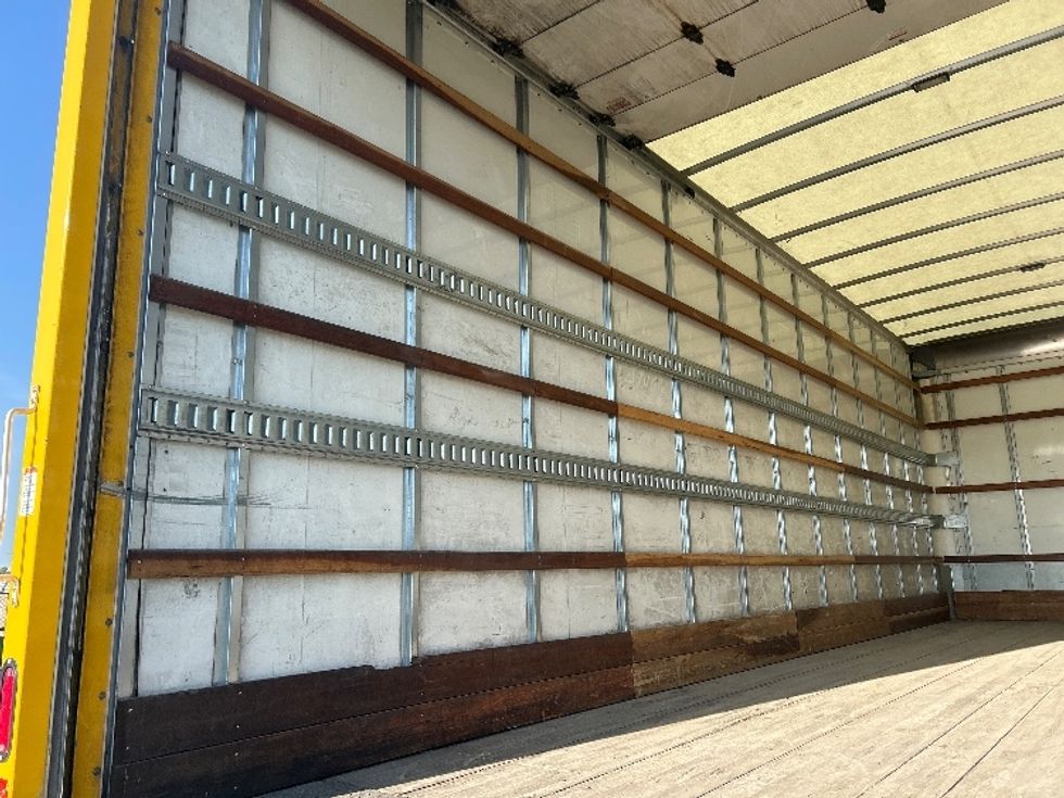 Medium Duty Box Truck-Light and Medium Duty Trucks-International-2020-MV607-Wichita-KS-115,506\n\t\tmiles-$ 53,750 - Image 11