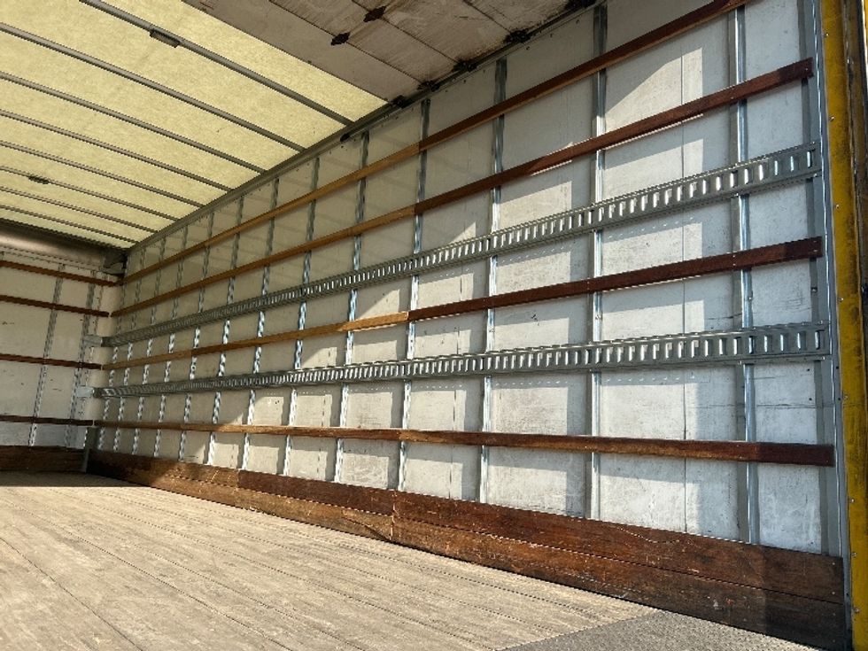 Medium Duty Box Truck-Light and Medium Duty Trucks-International-2020-MV607-Wichita-KS-115,506\n\t\tmiles-$ 53,750 - Image 12
