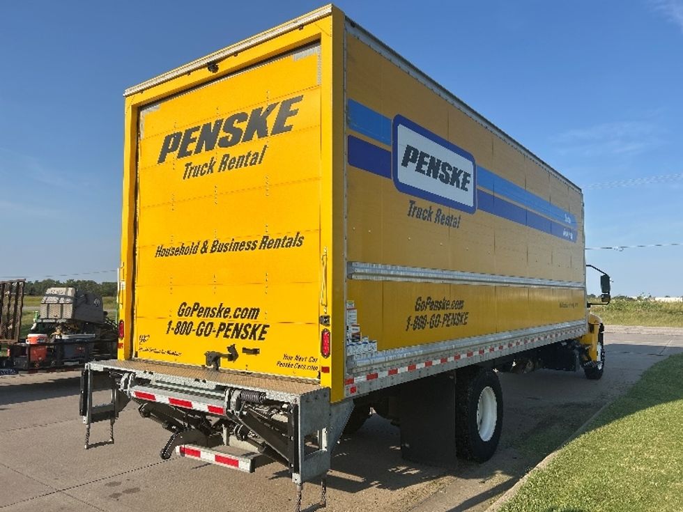 Medium Duty Box Truck-Light and Medium Duty Trucks-International-2020-MV607-Wichita-KS-115,506\n\t\tmiles-$ 53,750 - Image 13