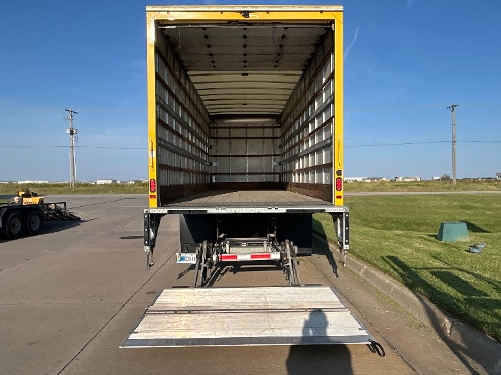 Medium Duty Box Truck-Light and Medium Duty Trucks-International-2020-MV607-Wichita-KS-115,506\n\t\tmiles-$ 53,750 - Image 9
