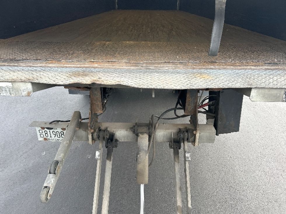 Medium Duty Box Truck-Light and Medium Duty Trucks-International-2020-MV607-Windsor-WI-103,620\n\t\tmiles-$ 60,250 - Image 10