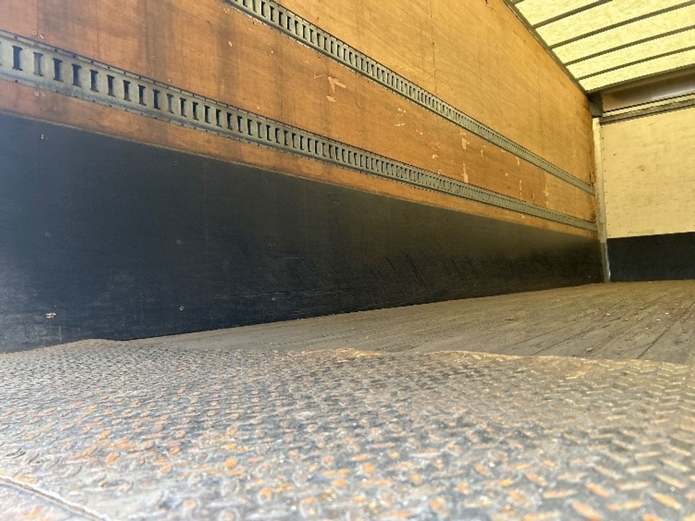 Medium Duty Box Truck-Light and Medium Duty Trucks-International-2020-MV607-Windsor-WI-103,620\n\t\tmiles-$ 60,250 - Image 11