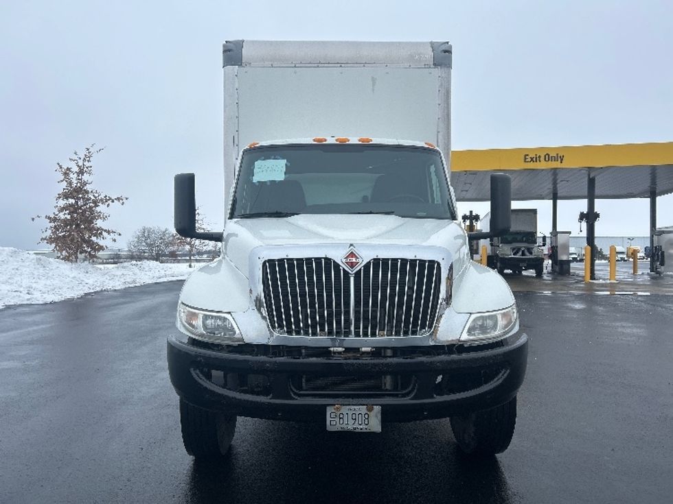 Medium Duty Box Truck-Light and Medium Duty Trucks-International-2020-MV607-Windsor-WI-103,620\n\t\tmiles-$ 60,250 - Image 2