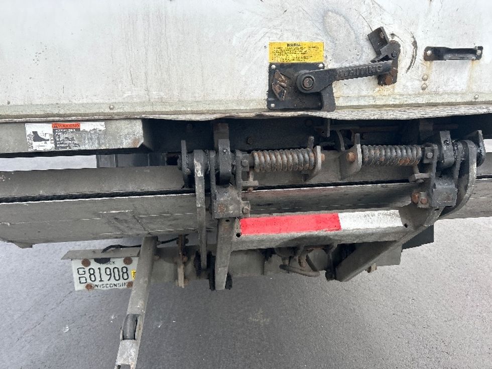 Medium Duty Box Truck-Light and Medium Duty Trucks-International-2020-MV607-Windsor-WI-103,620\n\t\tmiles-$ 60,250 - Image 27