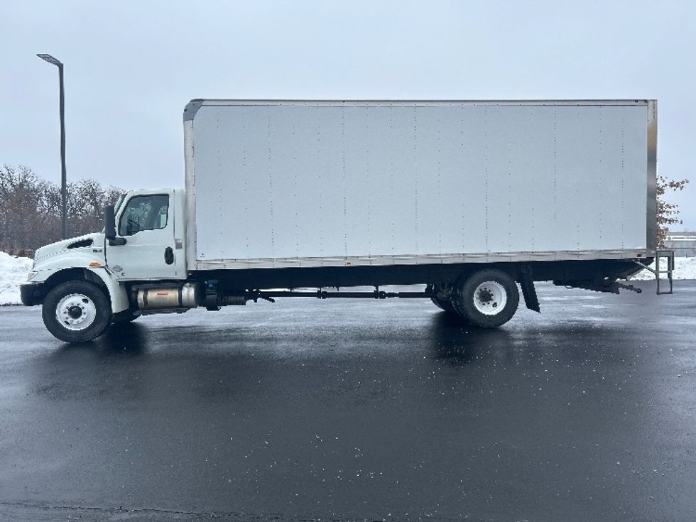 Medium Duty Box Truck-Light and Medium Duty Trucks-International-2020-MV607-Windsor-WI-103,620\n\t\tmiles-$ 60,250 - Image 4
