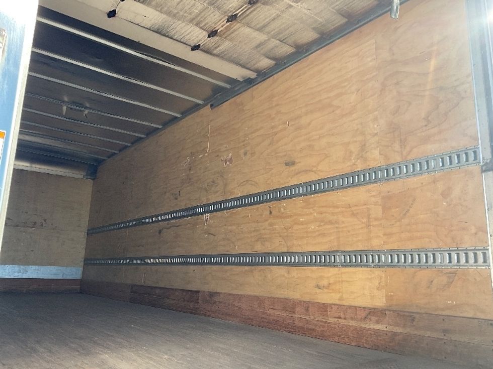 Medium Duty Box Truck-Light and Medium Duty Trucks-International-2020-MV607-Windsor-WI-234,837\n\t\tmiles-$ 40,750 - Image 12
