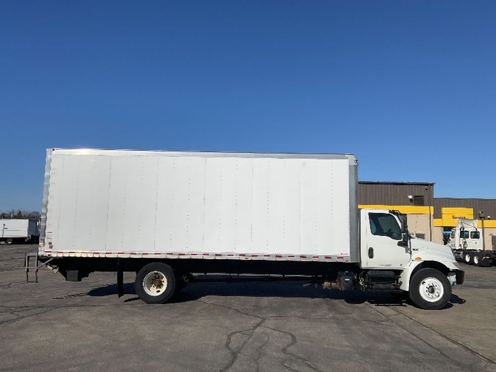 Medium Duty Box Truck-Light and Medium Duty Trucks-International-2020-MV607-Windsor-WI-234,837\n\t\tmiles-$ 40,750 - Image 15