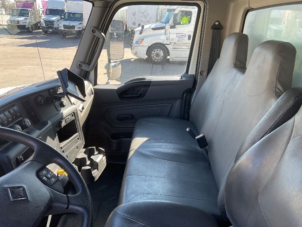Medium Duty Box Truck-Light and Medium Duty Trucks-International-2020-MV607-Windsor-WI-234,837\n\t\tmiles-$ 40,750 - Image 19